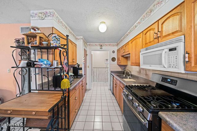 4749 TUMBLEWEED Avenue, El Paso, TX 79924