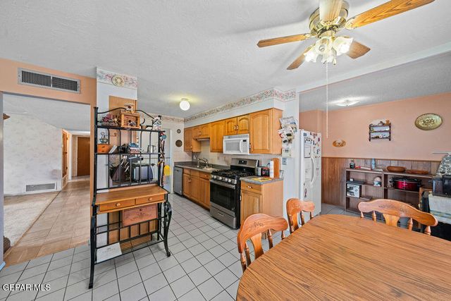 4749 TUMBLEWEED Avenue, El Paso, TX 79924