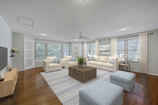 212 Lenwood Drive, Summerville, SC 29485