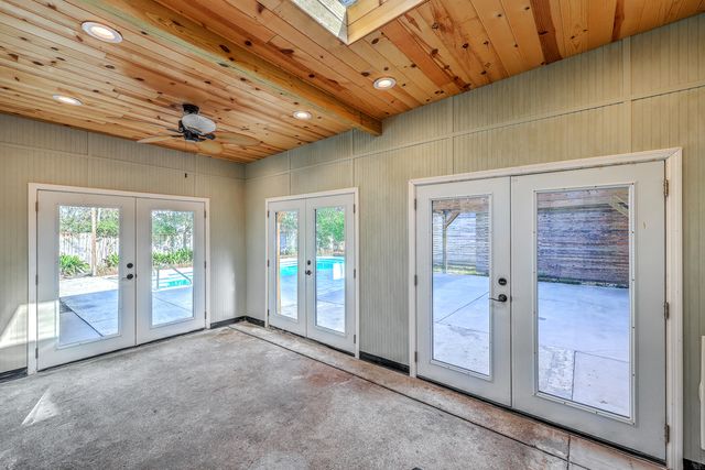 212 Lenwood Drive, Summerville, SC 29485