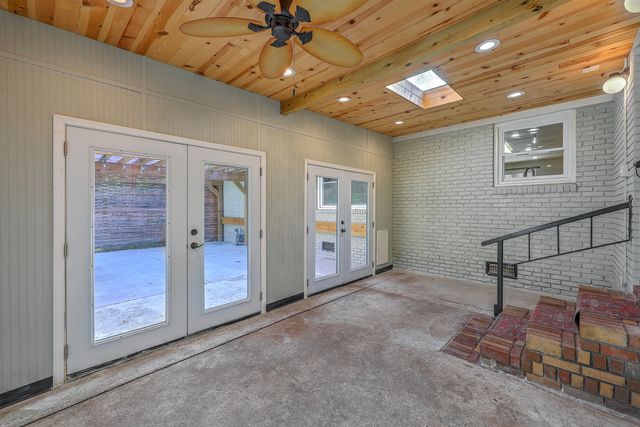 212 Lenwood Drive, Summerville, SC 29485