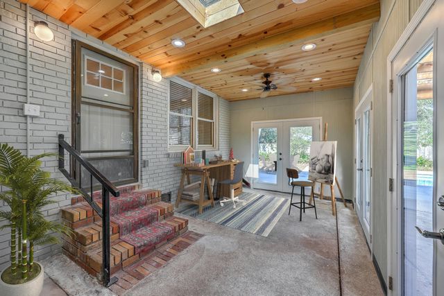 212 Lenwood Drive, Summerville, SC 29485