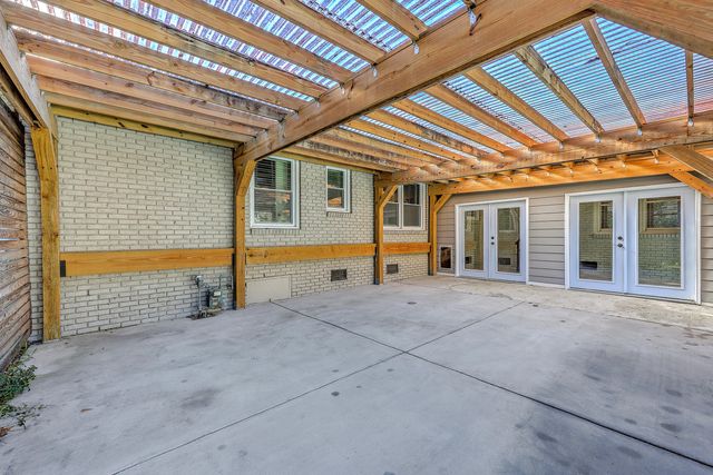 212 Lenwood Drive, Summerville, SC 29485