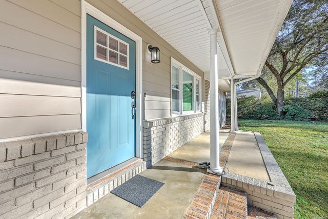 212 Lenwood Drive, Summerville, SC 29485