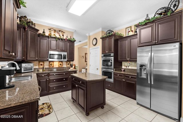 305 Country Circle Drive Drive E, Port Orange, FL 32128