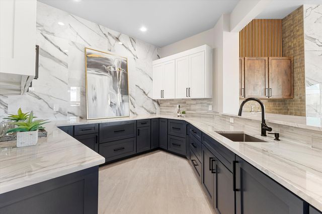 6608 Petirrojo Road NW, Albuquerque, NM 87120