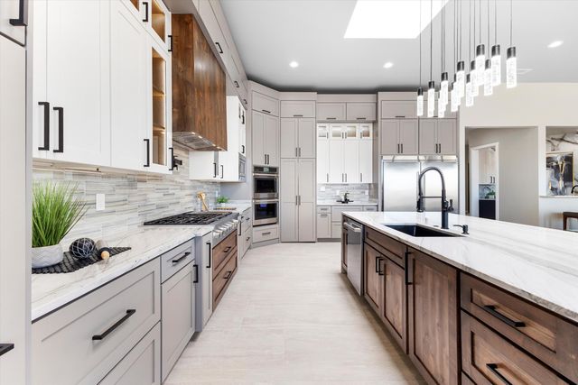 6608 Petirrojo Road NW, Albuquerque, NM 87120