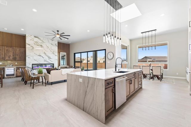 6608 Petirrojo Road NW, Albuquerque, NM 87120