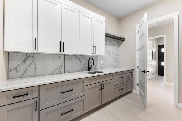 6608 Petirrojo Road NW, Albuquerque, NM 87120