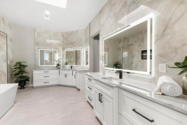 6608 Petirrojo Road NW, Albuquerque, NM 87120