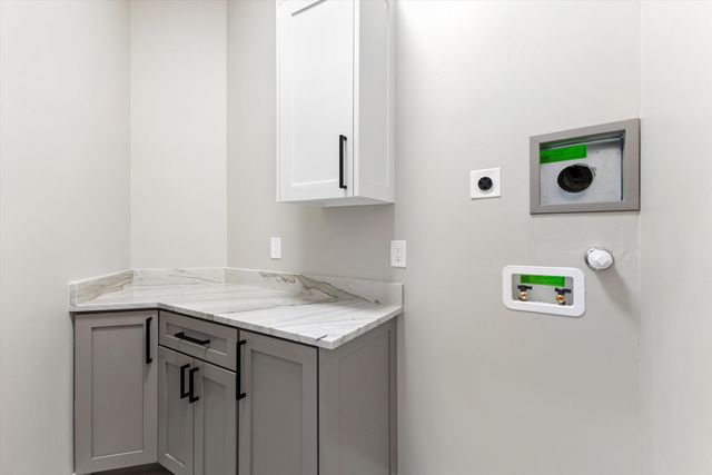 6608 Petirrojo Road NW, Albuquerque, NM 87120