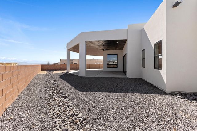 6608 Petirrojo Road NW, Albuquerque, NM 87120