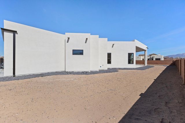 6608 Petirrojo Road NW, Albuquerque, NM 87120