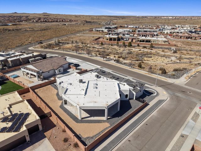 6608 Petirrojo Road NW, Albuquerque, NM 87120