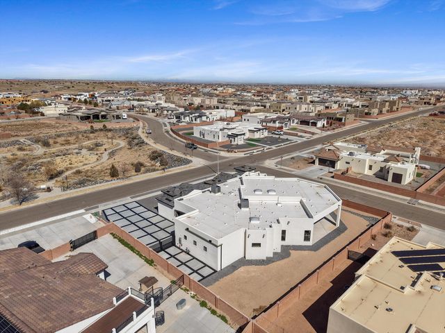 6608 Petirrojo Road NW, Albuquerque, NM 87120