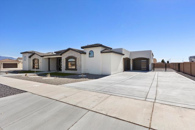 6608 Petirrojo Road NW, Albuquerque, NM 87120