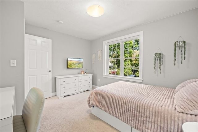 85 Crescent St, West Bridgewater, MA 02379