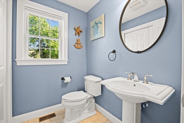 85 Crescent St, West Bridgewater, MA 02379