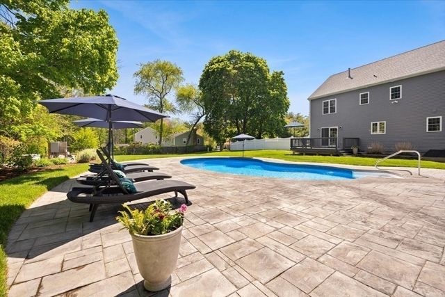 85 Crescent St, West Bridgewater, MA 02379