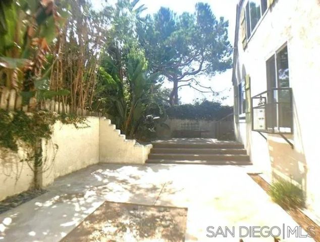 223 10th Street, Del Mar, CA 92014