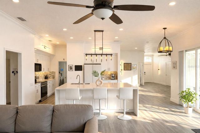 2151 CANDLERIDGE COURT, Oviedo, FL 32765