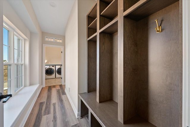 4660 Fenley WAY, Brookfield, WI 53045