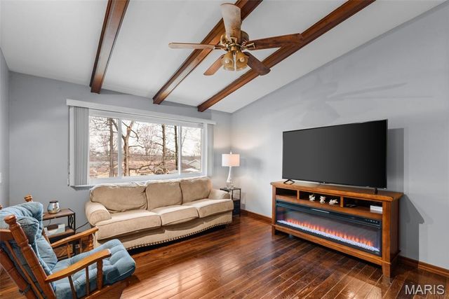 5048 Flintwood Drive, St Louis, MO 63129