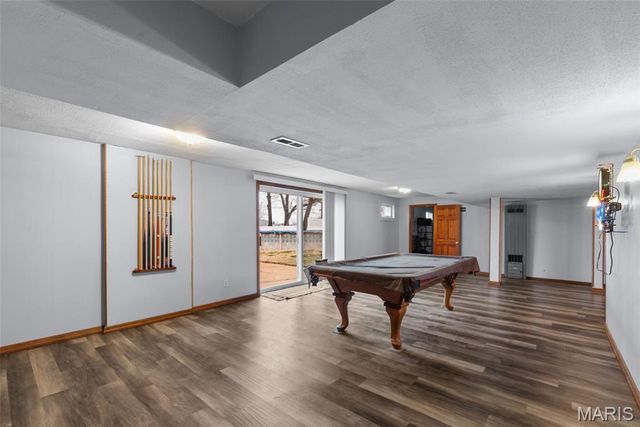 5048 Flintwood Drive, St Louis, MO 63129