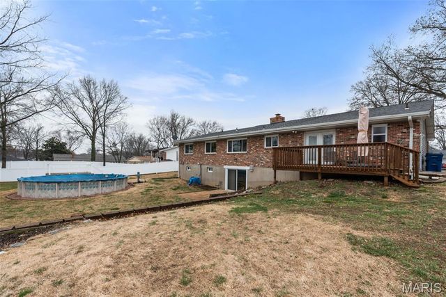 5048 Flintwood Drive, St Louis, MO 63129