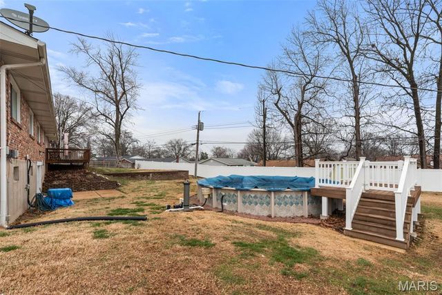 5048 Flintwood Drive, St Louis, MO 63129