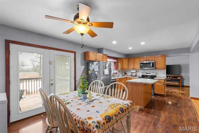 5048 Flintwood Drive, St Louis, MO 63129