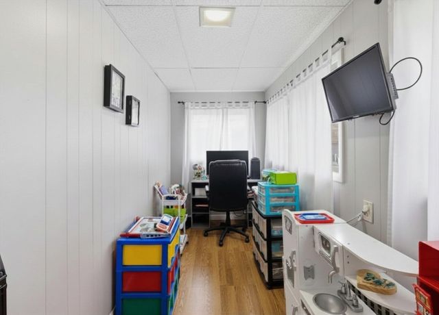 90 Sweetbriar Ave, East Providence, RI 02915