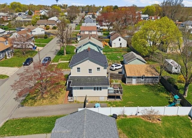 90 Sweetbriar Ave, East Providence, RI 02915