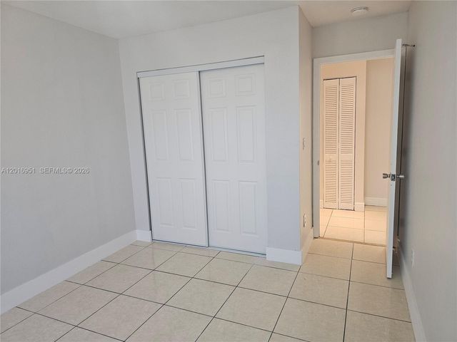 7692 NW 178th Ter, Hialeah, FL 33015