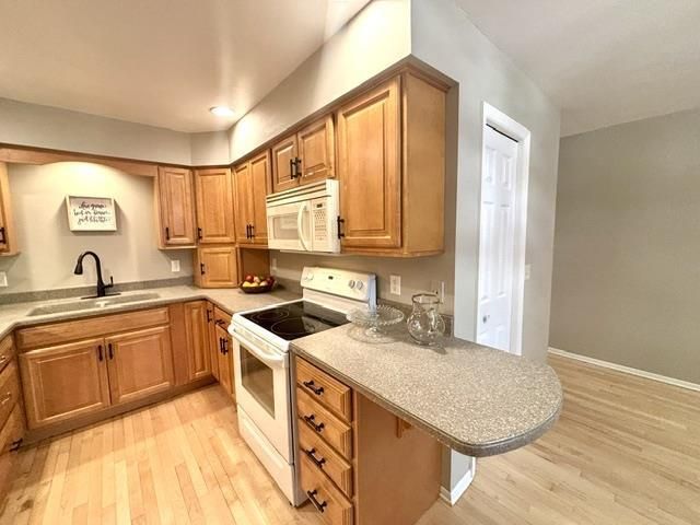 120 Glenview Court, Janesville, WI 53548