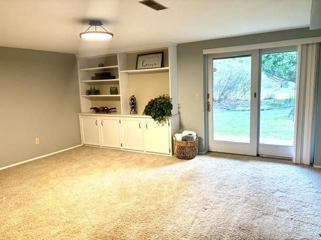 120 Glenview Court, Janesville, WI 53548