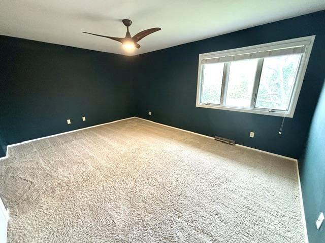 120 Glenview Court, Janesville, WI 53548