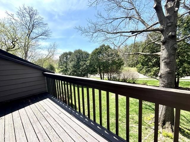 120 Glenview Court, Janesville, WI 53548