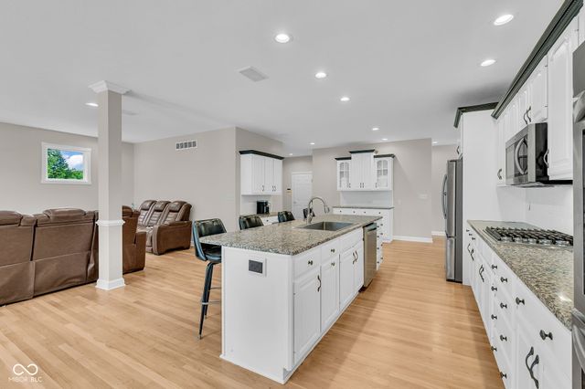 14020 Brookstone Drive, Carmel, IN 46032