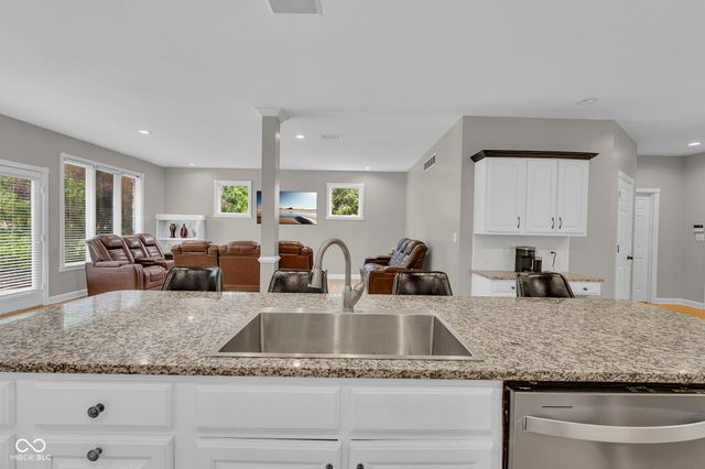 14020 Brookstone Drive, Carmel, IN 46032