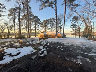 230 North Shore Circle, Lone Star, TX 75668