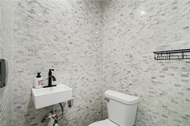 625 S Troost Street, Olathe, KS 66061