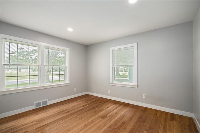 625 S Troost Street, Olathe, KS 66061