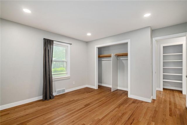 625 S Troost Street, Olathe, KS 66061