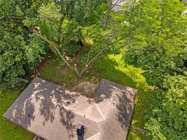 625 S Troost Street, Olathe, KS 66061