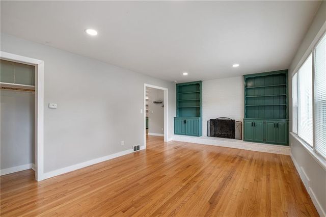 625 S Troost Street, Olathe, KS 66061