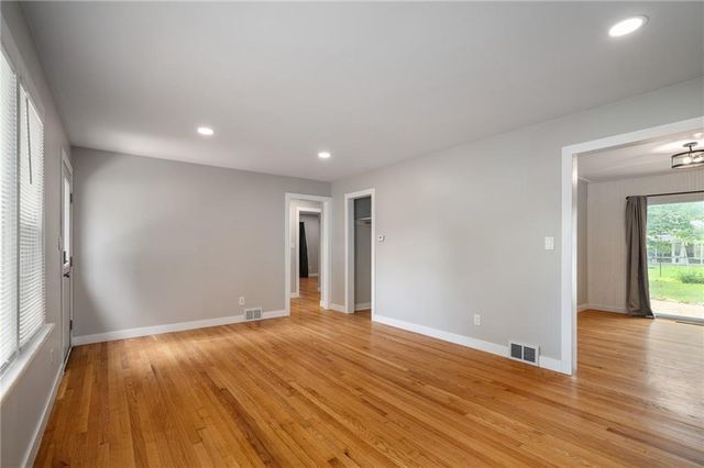 625 S Troost Street, Olathe, KS 66061