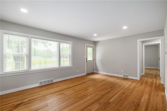 625 S Troost Street, Olathe, KS 66061
