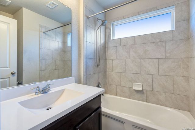 2370 Bullfinch, New Braunfels, TX 78130