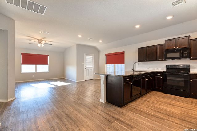 2370 Bullfinch, New Braunfels, TX 78130